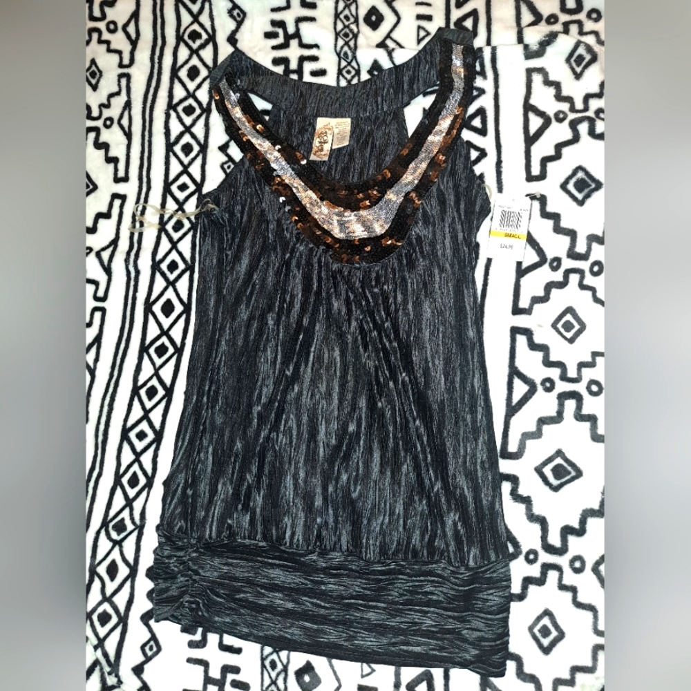 NWT shinny black small top